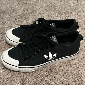 Adidas Nizza low canvas sneaker.